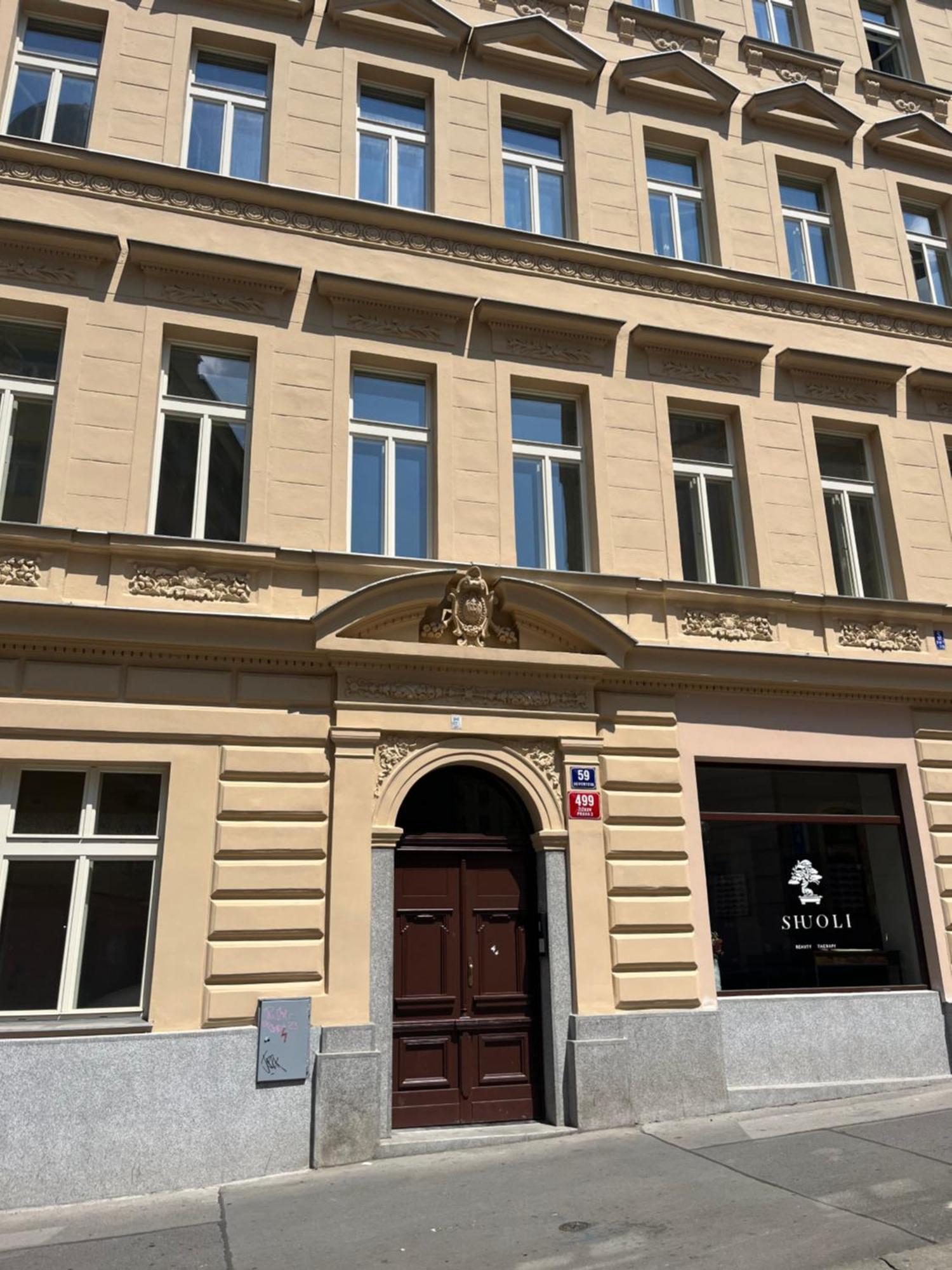Raum-viktoria Apartment